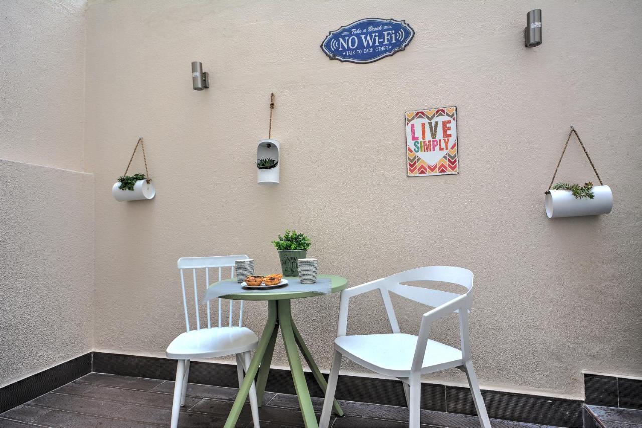 Traditional Apartment With A Terrace, Ac And Fast Internet Lisboa Exteriör bild