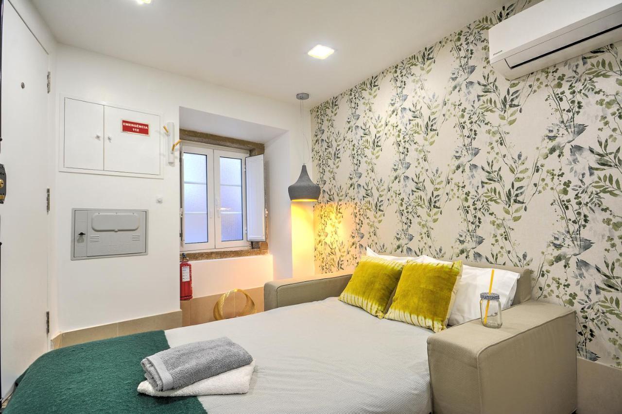 Traditional Apartment With A Terrace, Ac And Fast Internet Lisboa Exteriör bild