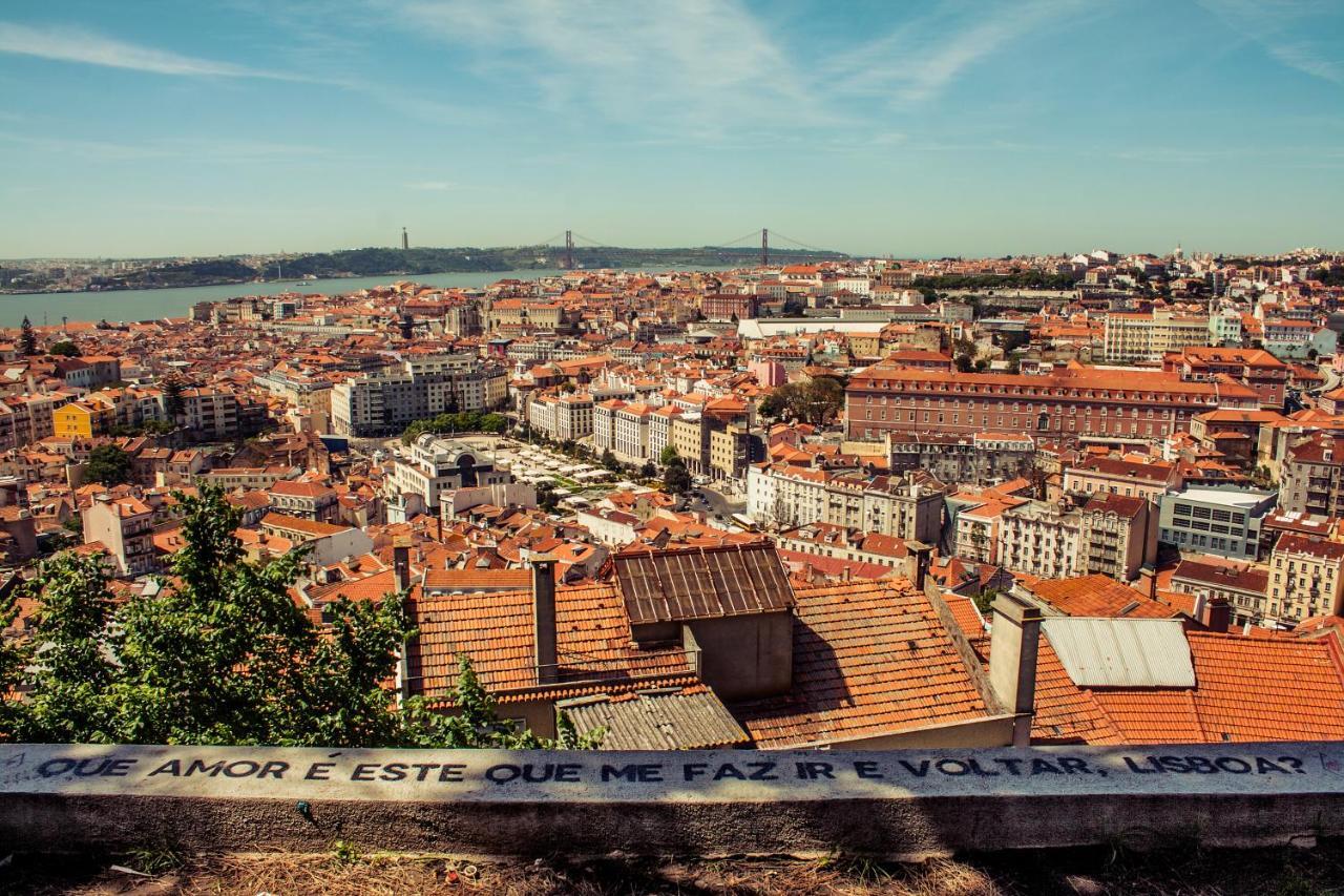 Traditional Apartment With A Terrace, Ac And Fast Internet Lisboa Exteriör bild